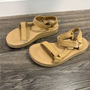 Teva Women's Neutral Tan Strappy Sandals